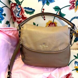 Pre-Loved Kate Spade Vintage Leather Crossbody in Gray-Beige (Circa 2013)